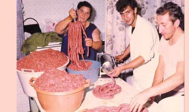 Salsiccia, polpo, uva e calzone: alla scoperta delle sagre storiche della provincia di Bari